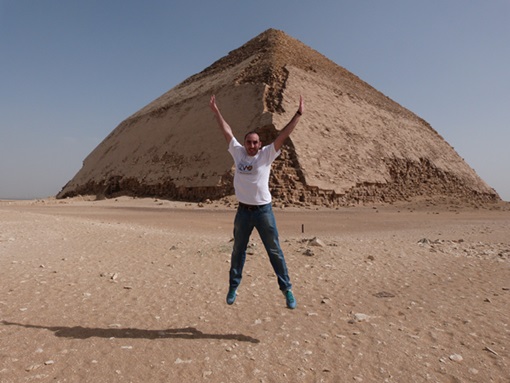 Saltando_Piramides_Dashur