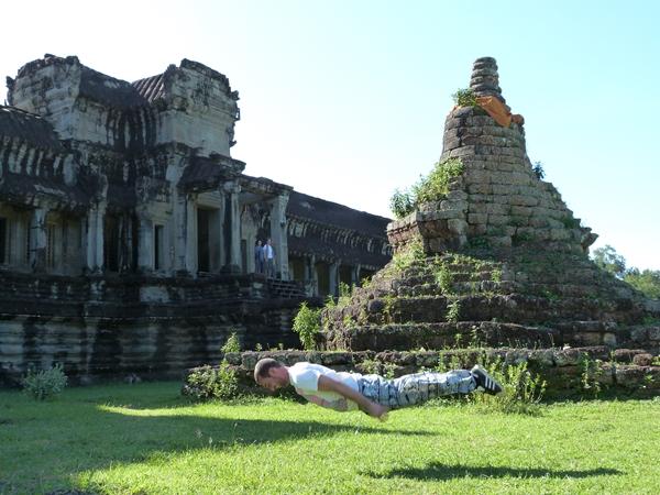 Volando dentro de Angkor Wat
