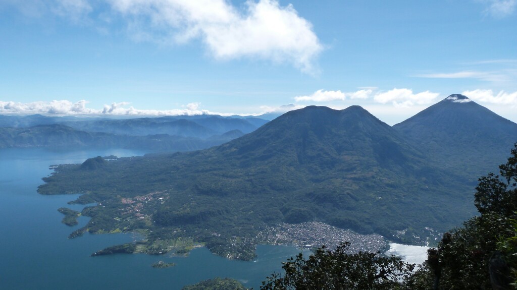 La combinación perfecta: el lago y los volcanes Tolimán y Atitlán