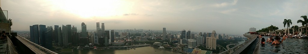 Panorámica desde la infinity pool de MBS