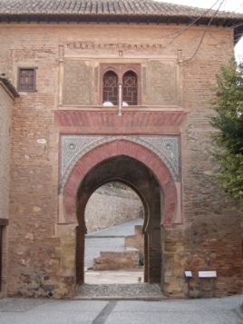 Puerta del Vino