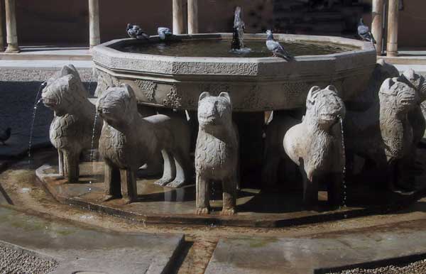 Fuente del Patio de los Leones - La Alhambra