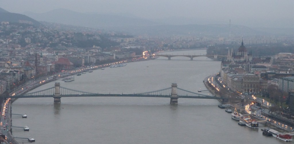 Vistas de Budapest desde Gellert