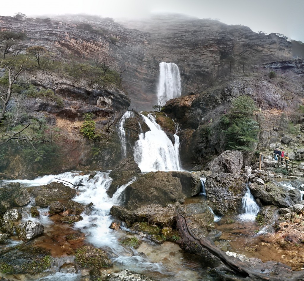 Escena completa del Río Mundo