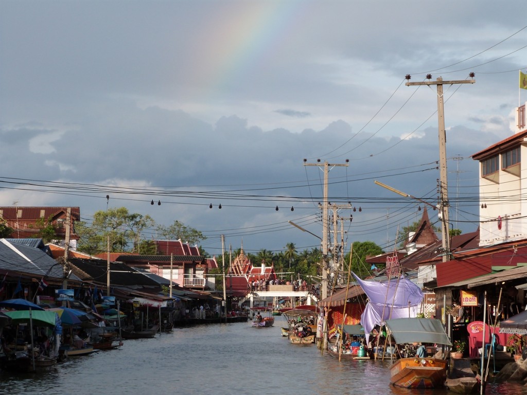 Atardecer en Amphawa