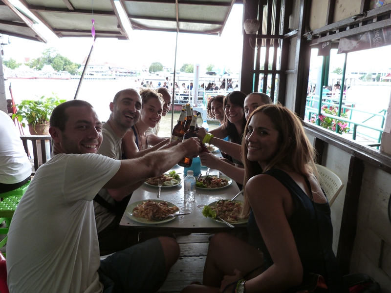 La primera comida en Bangkok