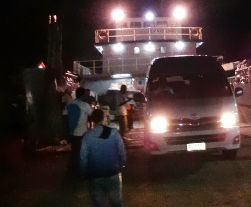 Cómo llegar a Koh Tao en ferry nocturno con coche (o sin él)