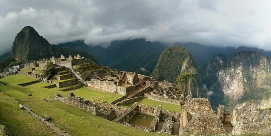 Panorámica del sector urbano de Machu Picchu