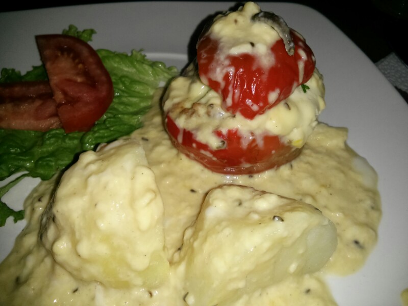 Rocoto relleno y papas