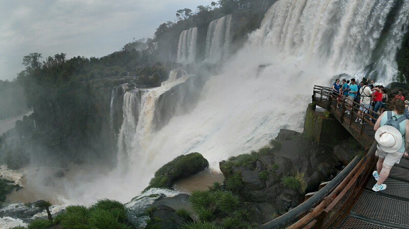 Acceso a la plataforma del salto Bosetti