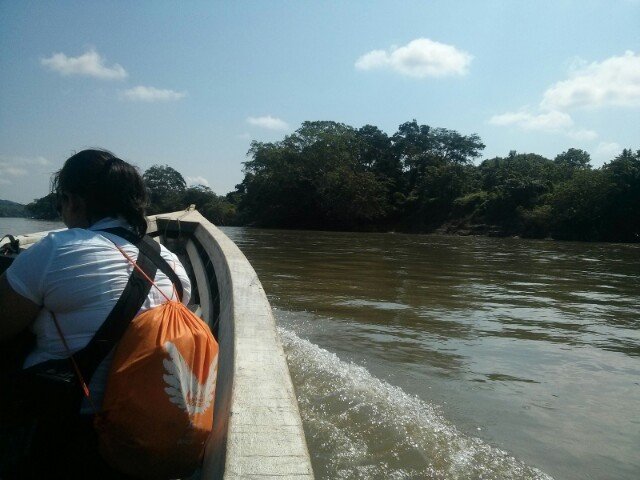 Cruzando la frontera por el rio Usumacinta