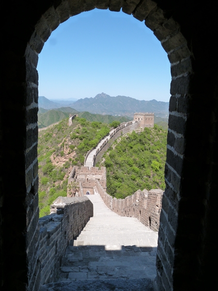 Emprendiendo el camino desde la torre de las 5 ventanas