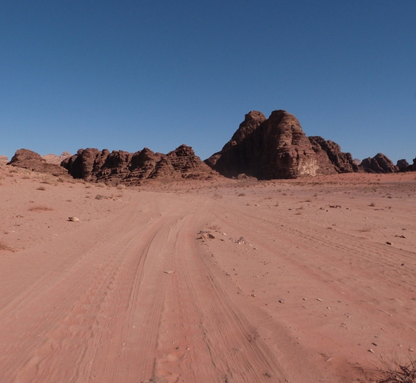 Los primeros metros por el Wadi Rum