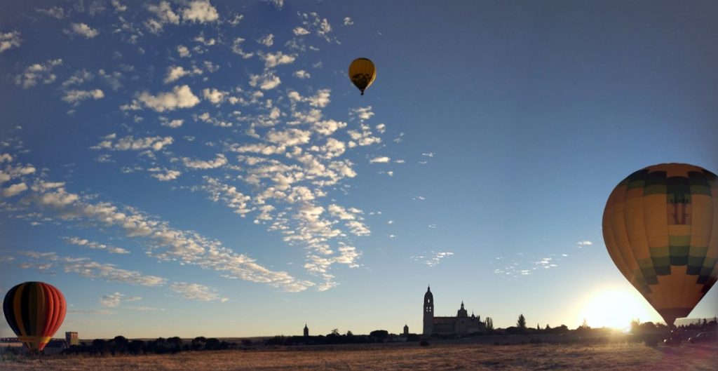 Panorámica de los globos y Segovia