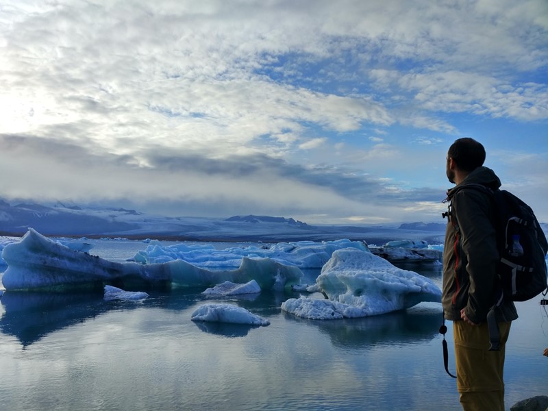 Contemplando Islandia