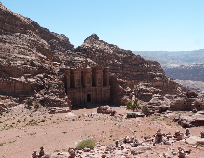 El Monasterio de Petra y su entorno