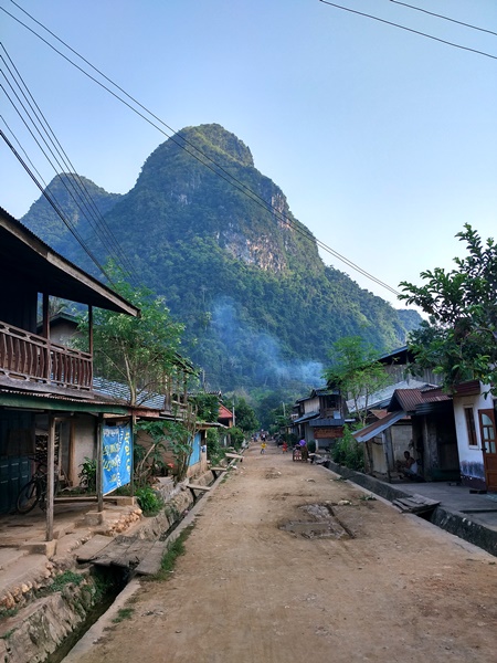 La calle principal de Muang Ngoi Ngua