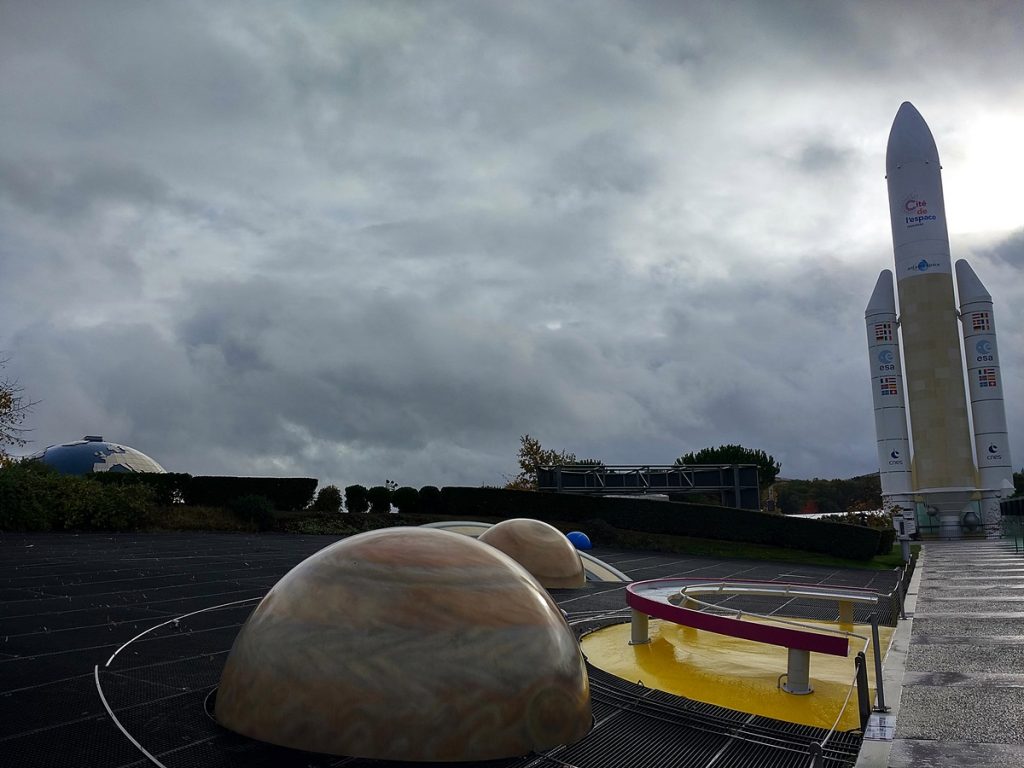 La zona exterior de la ciudad del espacio