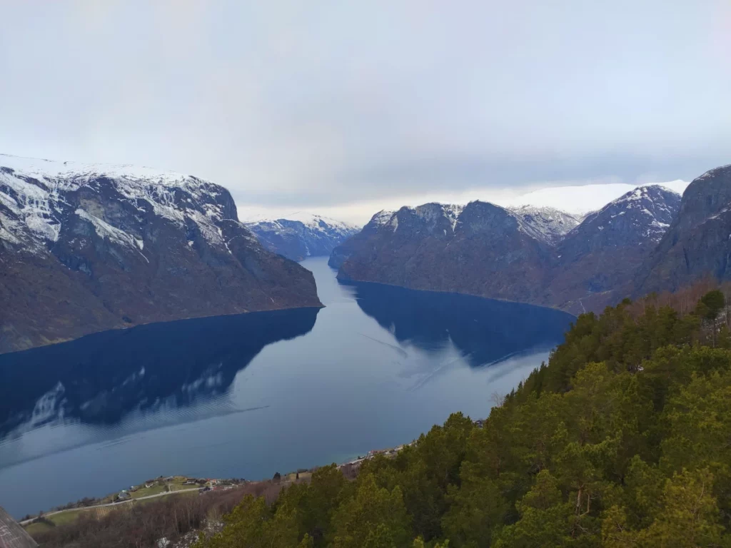 Vistas-Steganstein-Fiordos-Noruegos